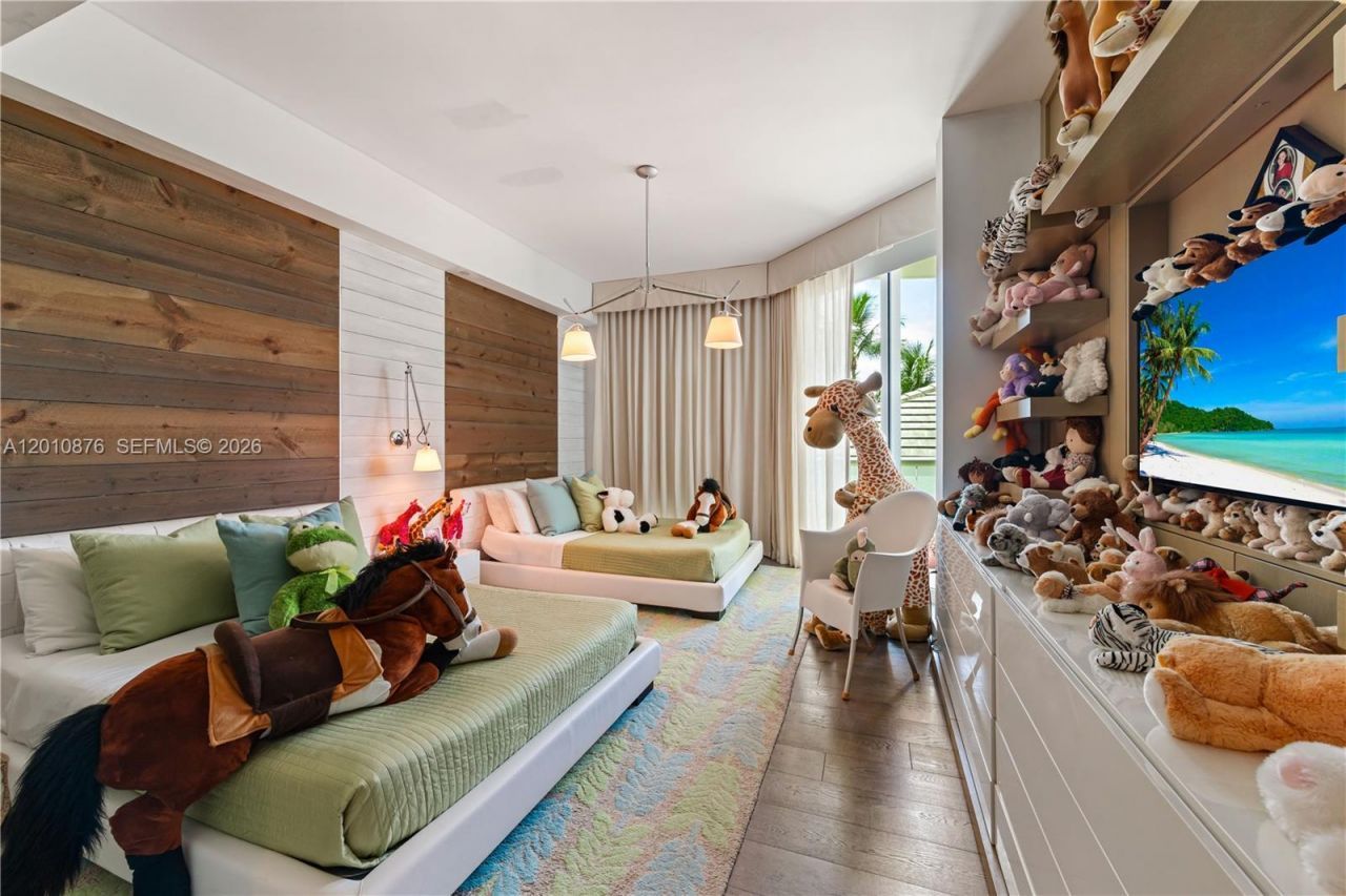 16051 Collins Ave, Unit 403, Sunny Isles Beach, FL 33160 Photo