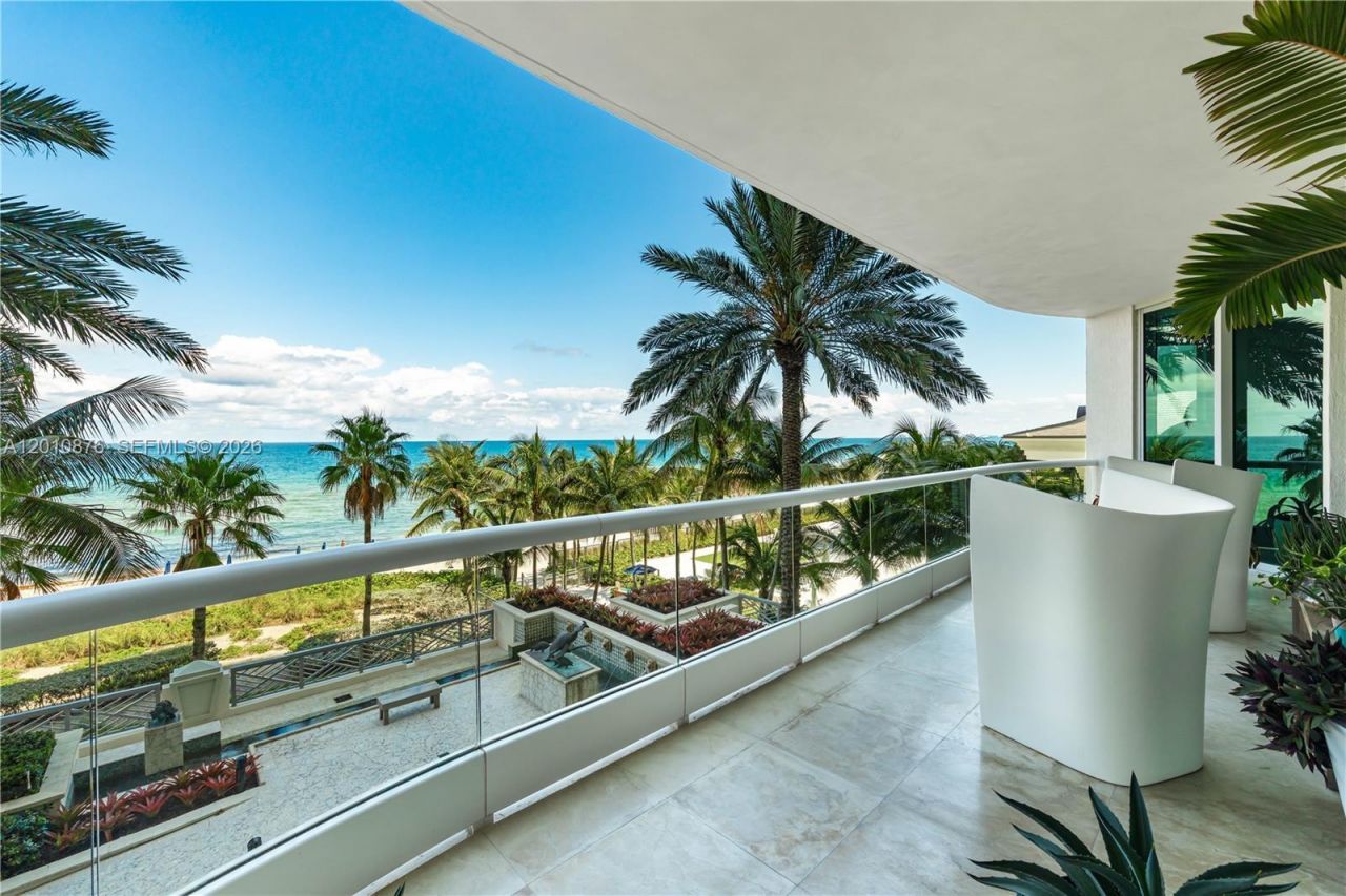 16051 Collins Ave, Unit 403, Sunny Isles Beach, FL 33160 Photo