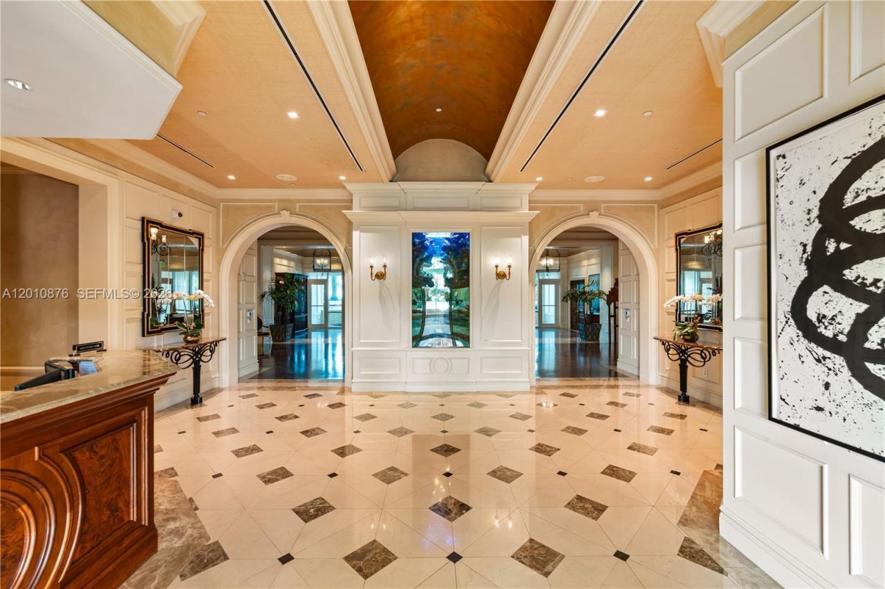 16051 Collins Ave, Unit 403, Sunny Isles Beach, FL 33160 Photo