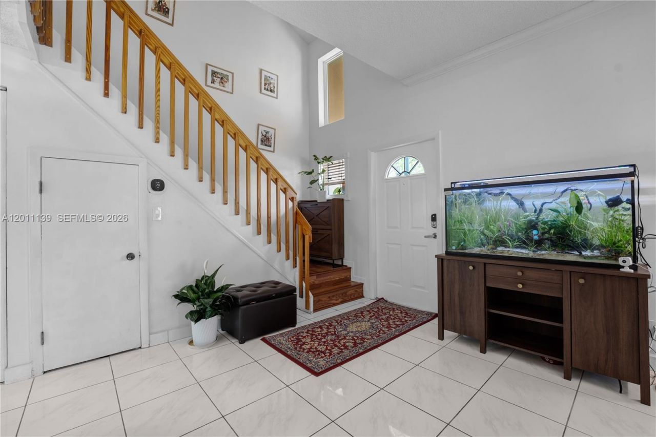 595 Racquet Club Rd , Unit 74-19, Weston, FL 33326 Photo