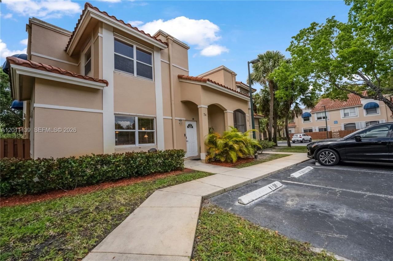 595 Racquet Club Rd , Unit 74-19, Weston, FL 33326 Photo