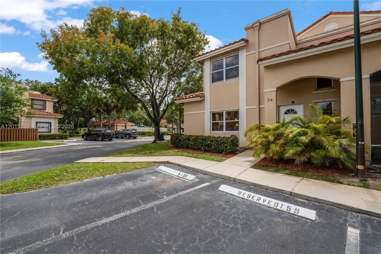 595 Racquet Club Rd , Unit 74-19, Weston, FL 33326 Photo