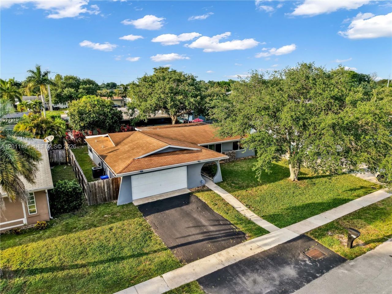 9511 NW 8th St, Pembroke Pines, FL 33024 Photo