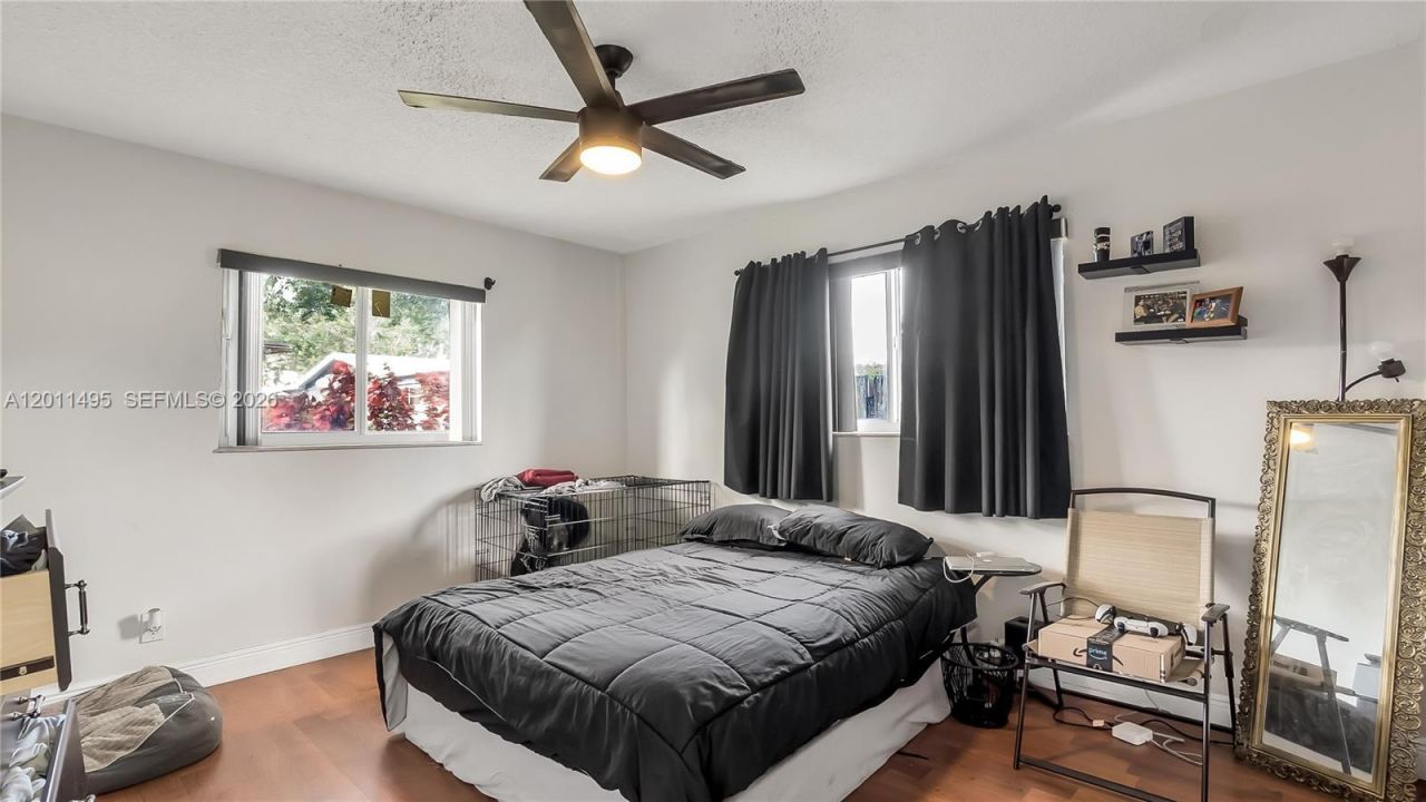 9511 NW 8th St, Pembroke Pines, FL 33024 Photo