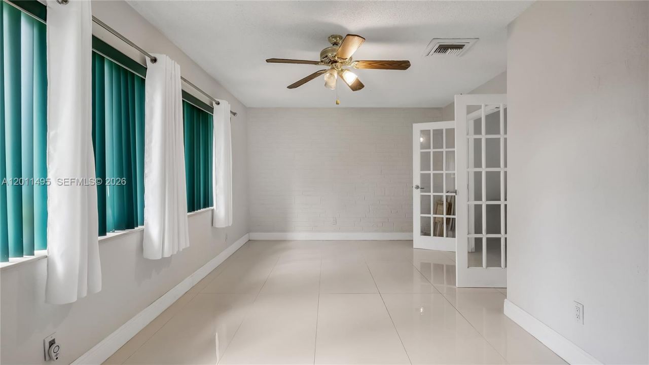 9511 NW 8th St, Pembroke Pines, FL 33024 Photo