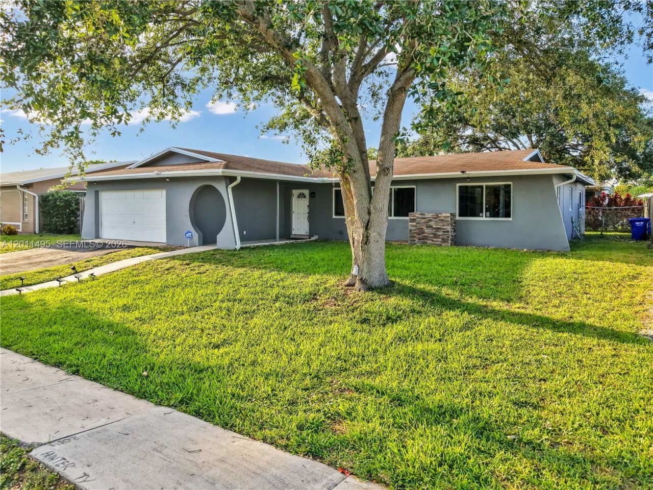 9511 NW 8th St, Pembroke Pines, FL 33024 Photo