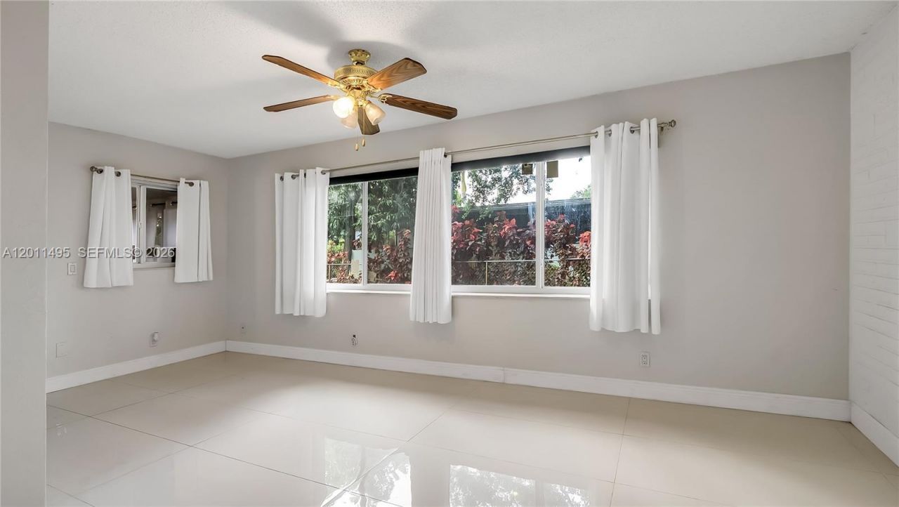 9511 NW 8th St, Pembroke Pines, FL 33024 Photo