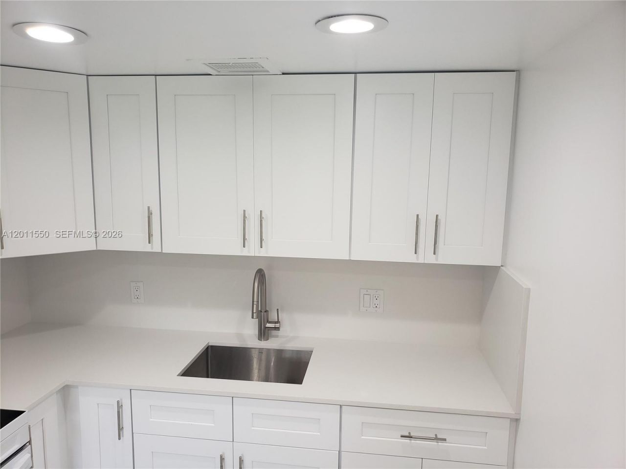 13255 SW 7th Ct, Unit 305D, Pembroke Pines, FL 33027 Photo