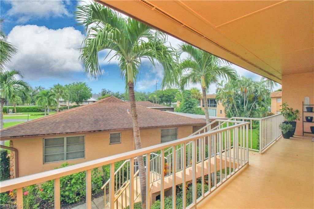 729 Palm View Dr, Unit D4, Naples, FL 34110 Photo