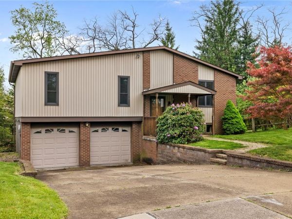 22 Laurel Valley Ct, Verona, PA 15147