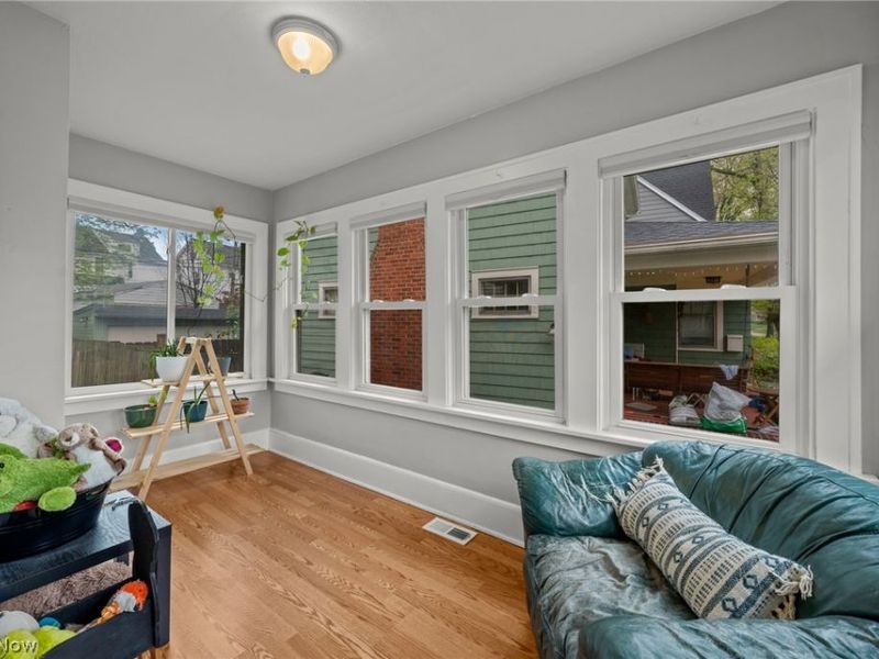 3273 Meadowbrook Boulevard, Cleveland Heights, OH 44118 Photo 14