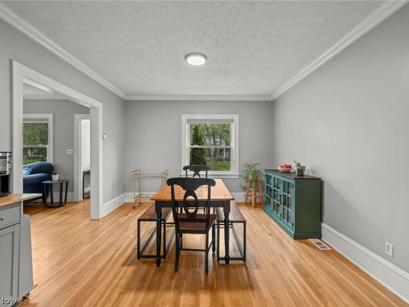 3273 Meadowbrook Boulevard, Cleveland Heights, OH 44118 Photo 8