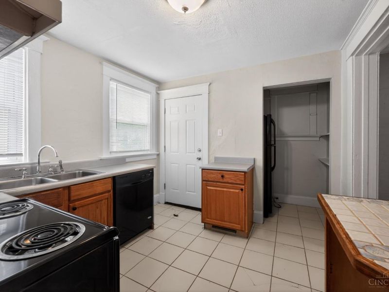 4938 Plainville Road, Cincinnati, OH 45227 Photo 23