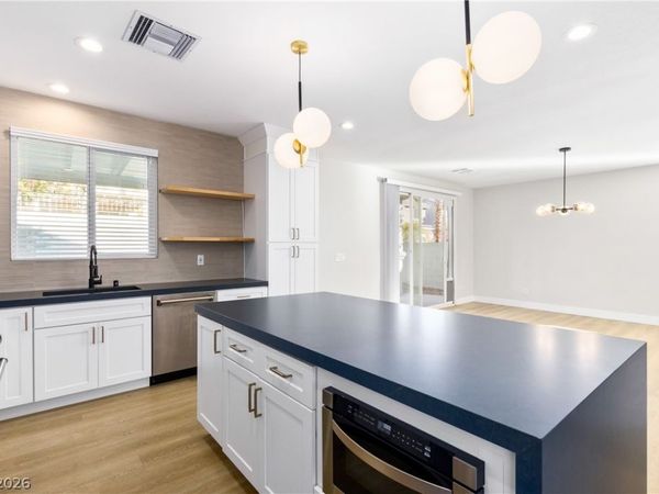 10264 Splendor Ridge Avenue , Las Vegas, NV 89135