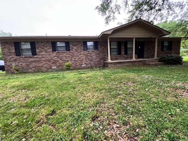 404 Melton Drive, Lonoke, AR 72086