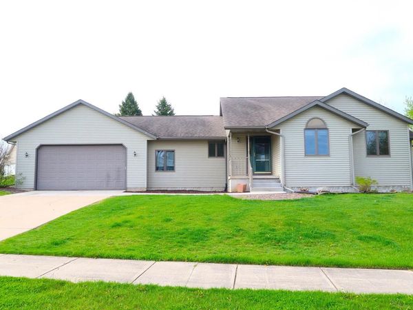6788 Bootmaker Way, Windsor, WI 53598