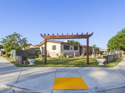 1843 W 8th St, Merced, CA 95341 Photo