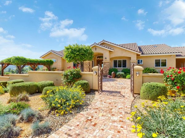 18687 Rosemary Ln, Grass Valley, CA 95949