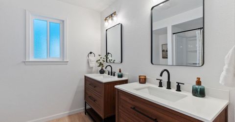1425 Pleasant St, Redding, CA 96001 Photo