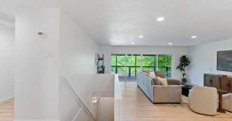 1425 Pleasant St, Redding, CA 96001 Photo