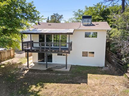 1425 Pleasant St, Redding, CA 96001 Photo