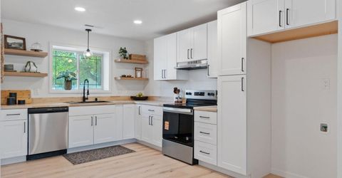 1425 Pleasant St, Redding, CA 96001 Photo