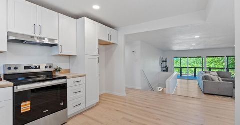 1425 Pleasant St, Redding, CA 96001 Photo