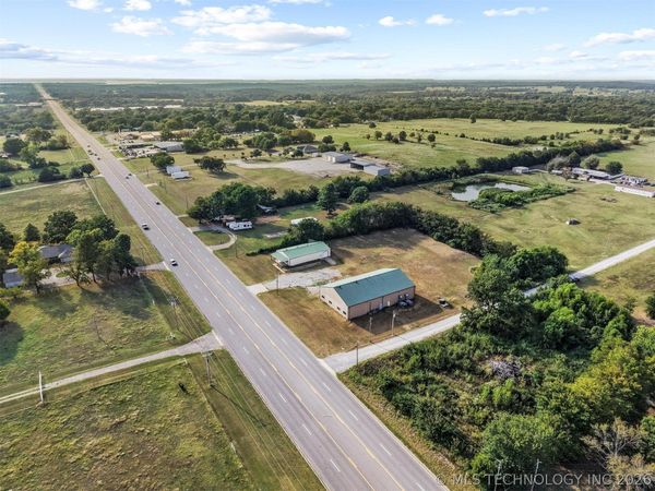 6177 W Us-70 Highway W, Unit 1 & 2, Mead, OK 73449
