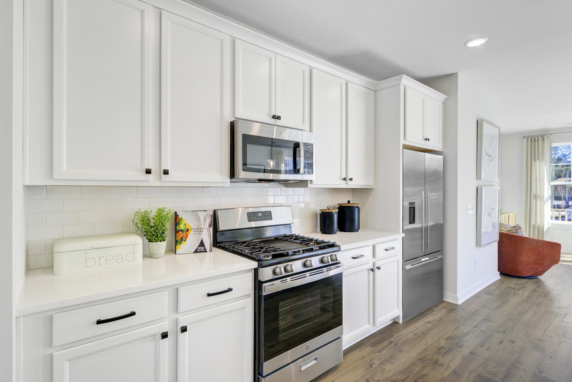 425 Caledon Court Photo 10