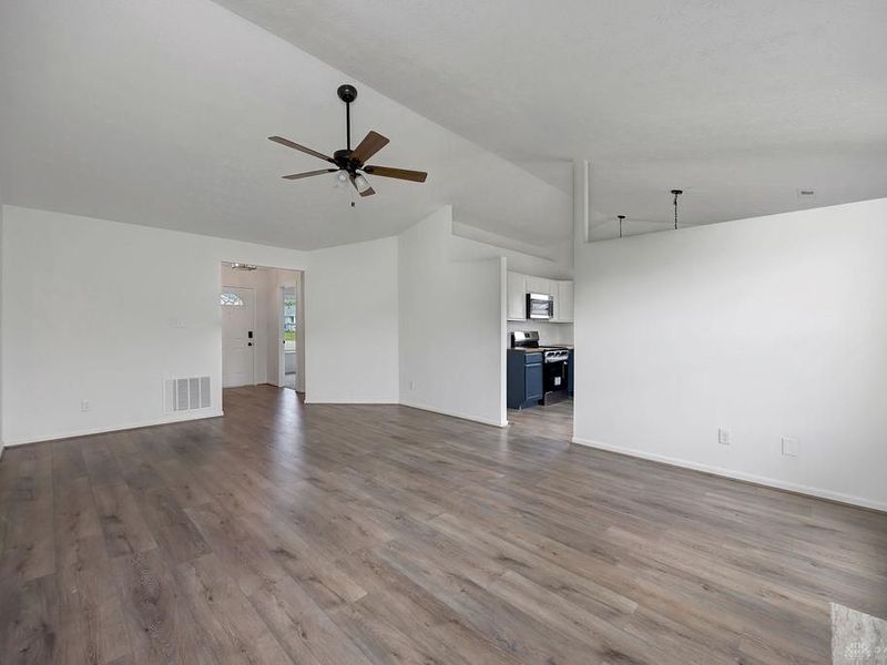 969 Hathaway Drive, Trenton, OH 45067 Photo 8