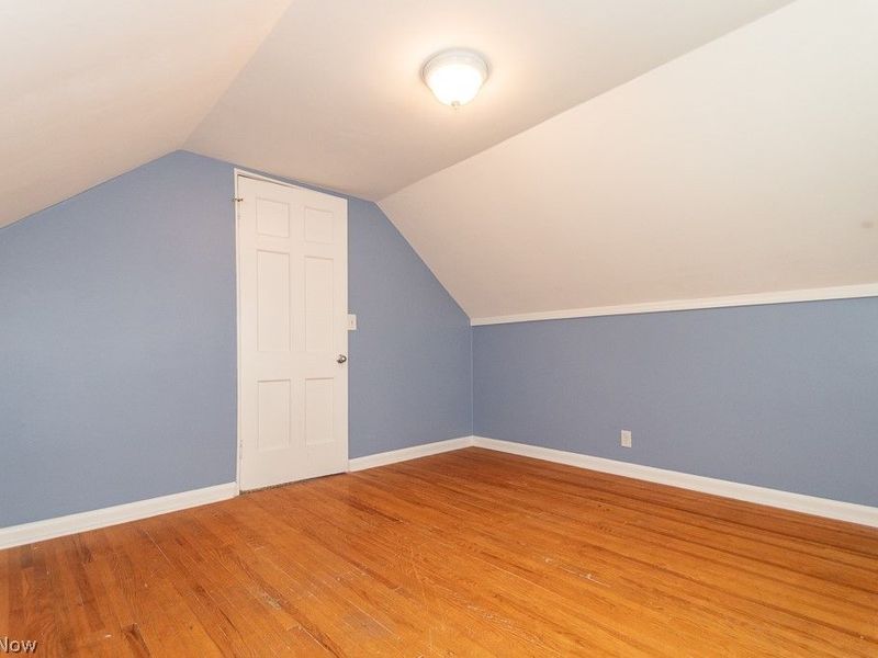 1557 Woodhurst Avenue, Mayfield Heights, OH 44124 Photo 26