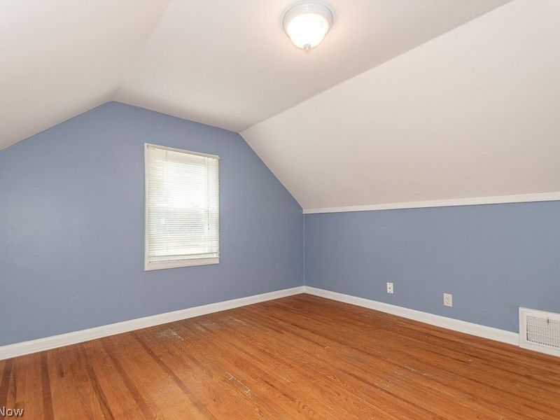 1557 Woodhurst Avenue, Mayfield Heights, OH 44124 Photo 28