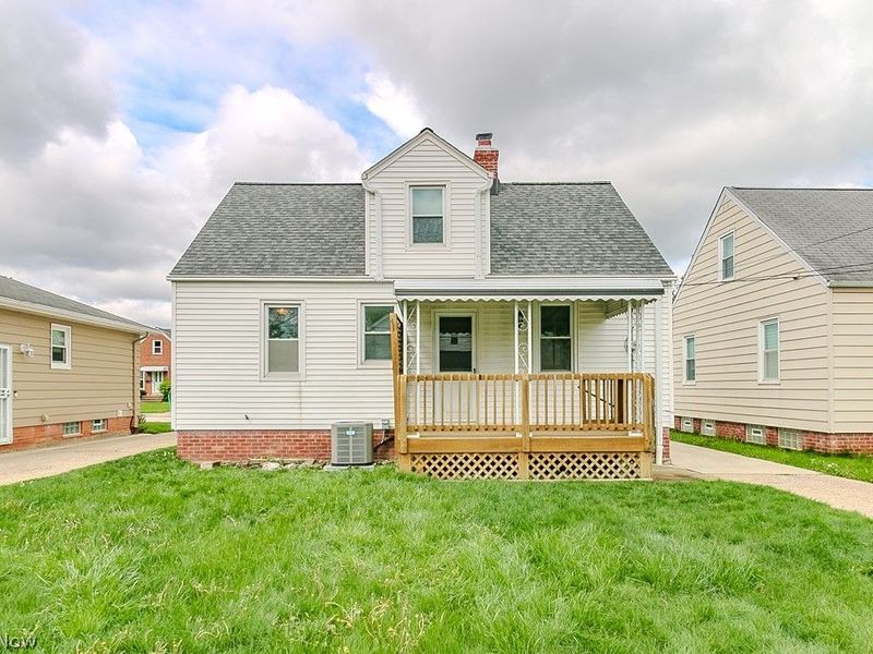 1557 Woodhurst Avenue, Mayfield Heights, OH 44124 Photo 32