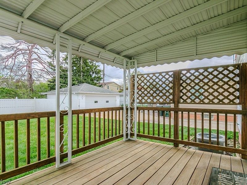 1557 Woodhurst Avenue, Mayfield Heights, OH 44124 Photo 35