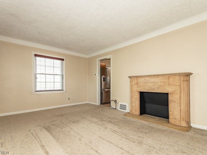1557 Woodhurst Avenue, Mayfield Heights, OH 44124 Photo 4