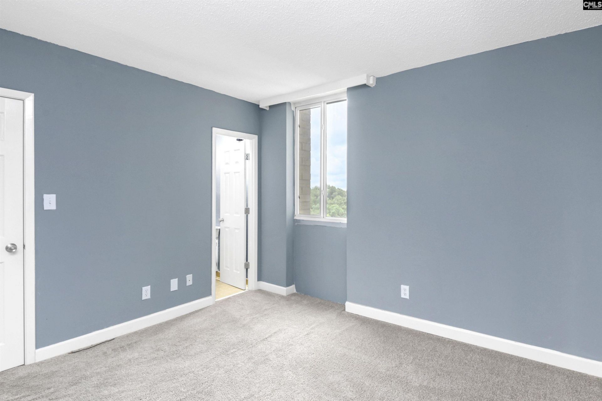 619 King Street Photo 24