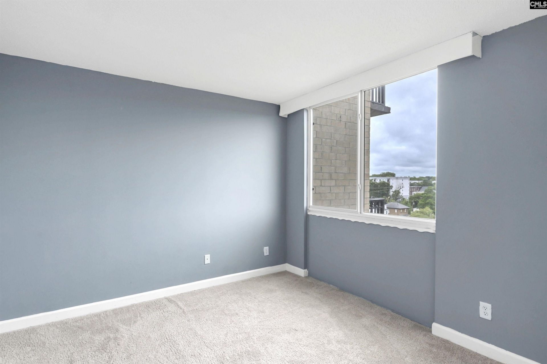 619 King Street Photo 31