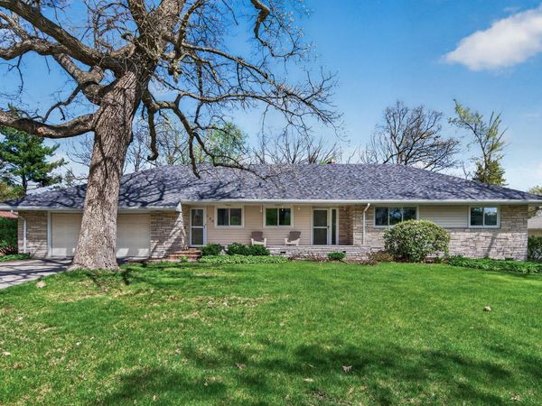 124 Ardmore Drive , Golden Valley, MN 55422