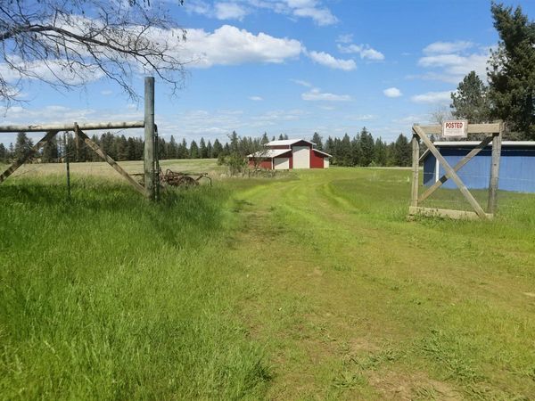 XXX Orchard Bluff Rd, Chattaroy, WA 99003
