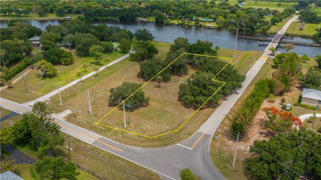 75 Ft Denaud Bridge Way, Labelle, FL 33935 Photo