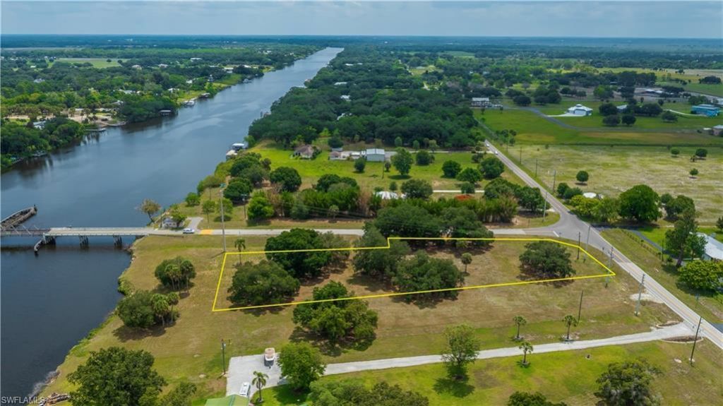 75 Ft Denaud Bridge Way, Labelle, FL 33935 Photo