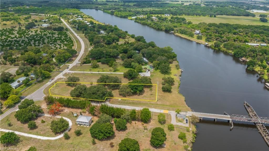 75 Ft Denaud Bridge Way, Labelle, FL 33935 Photo