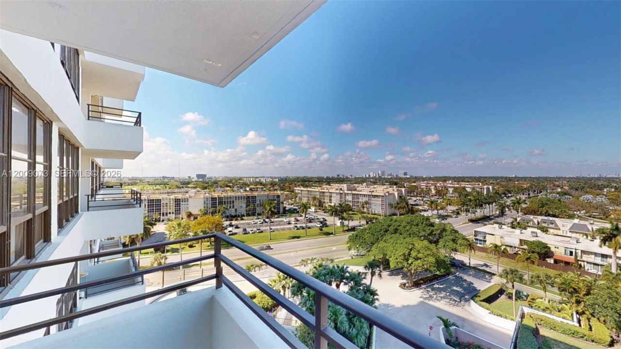 600 Three Islands Blvd , Unit 803, Hallandale Beach, FL 33009 Photo