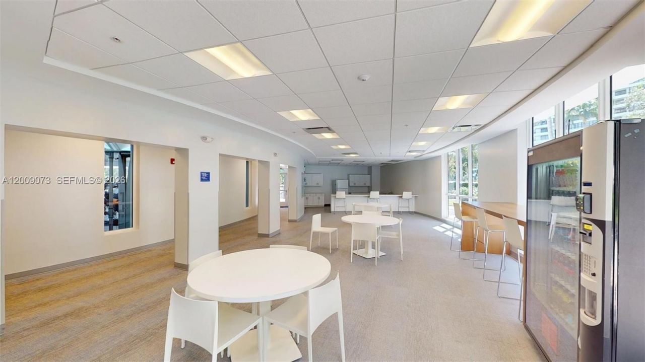 600 Three Islands Blvd , Unit 803, Hallandale Beach, FL 33009 Photo