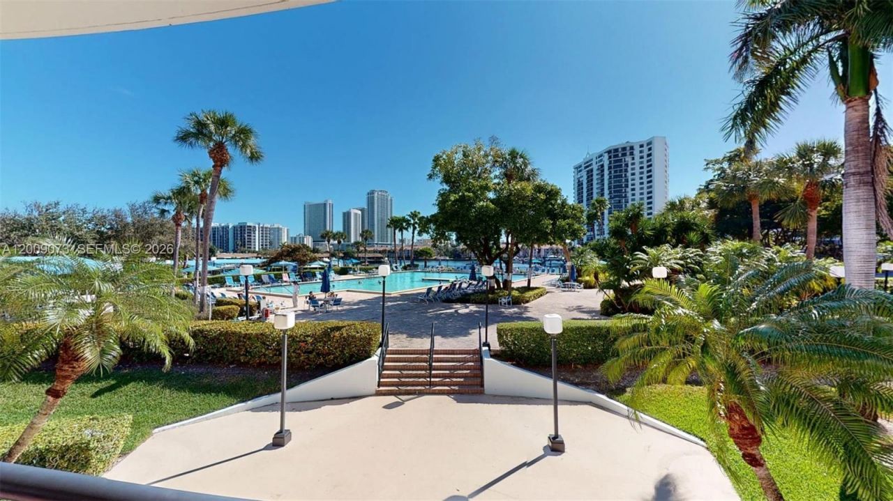 600 Three Islands Blvd , Unit 803, Hallandale Beach, FL 33009 Photo