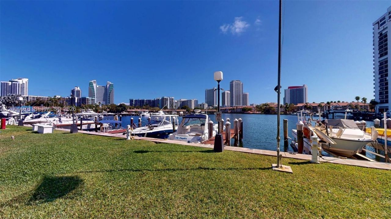600 Three Islands Blvd , Unit 803, Hallandale Beach, FL 33009 Photo