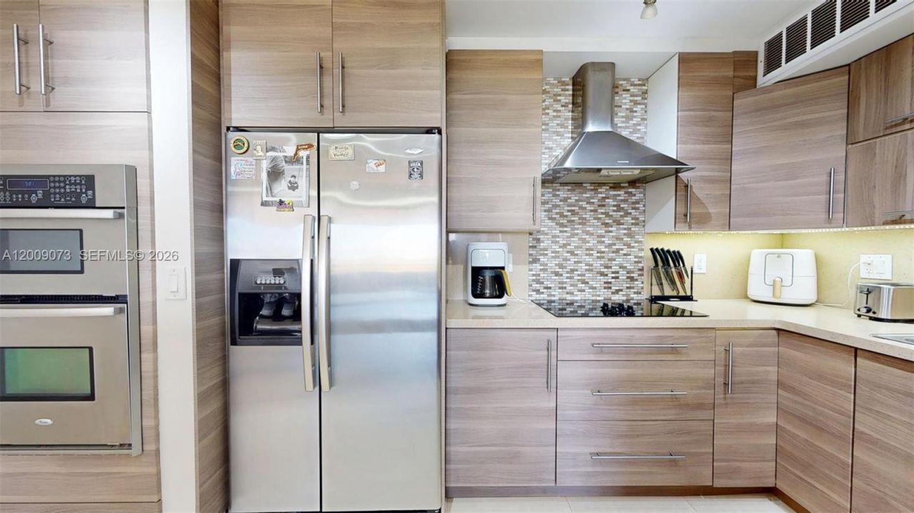 600 Three Islands Blvd , Unit 803, Hallandale Beach, FL 33009 Photo