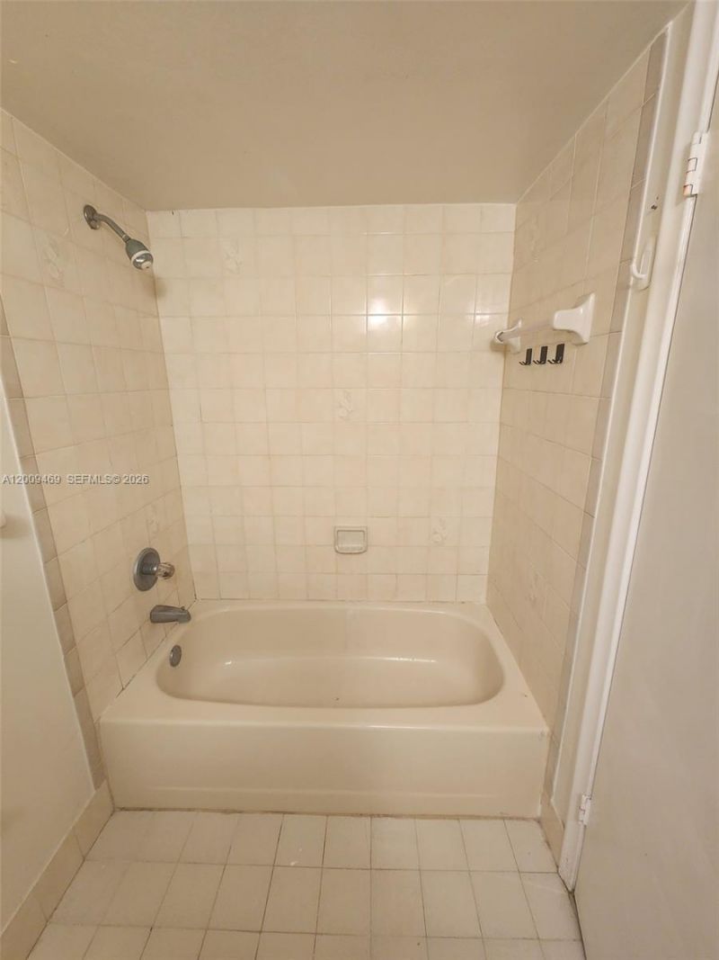 11810 SW 80th St , Unit 216, Miami, FL 33183 Photo