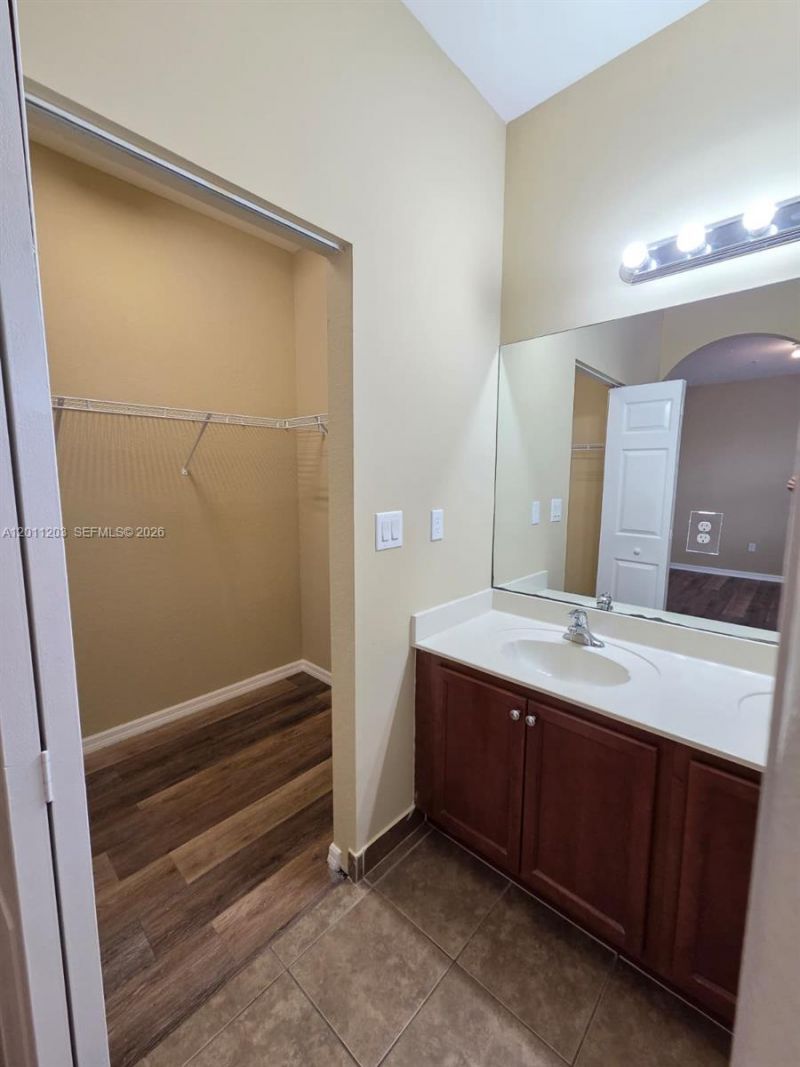 2851 W Prospect Rd, Unit 404, Tamarac, FL 33309 Photo