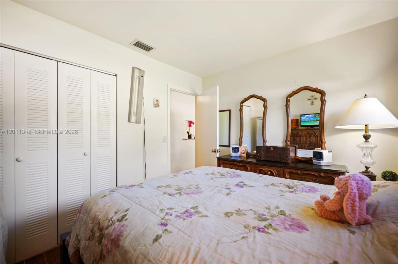 2411 SW 85th Ter, Miramar, FL 33025 Photo